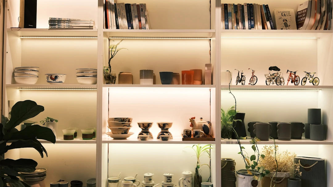 Smart Shelving Solutions for Wireless Devices and Organizing