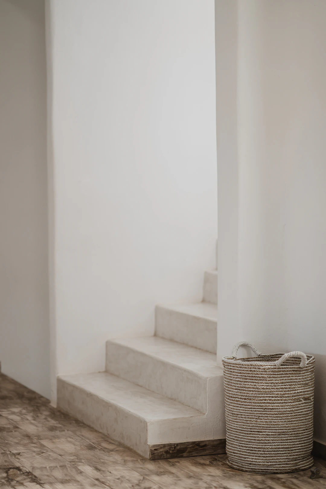 The Art of Minimalism in Home Organization