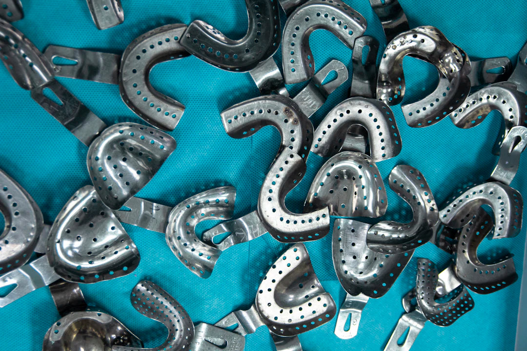 Sturdy Steel Brackets for Elegant Home Organization