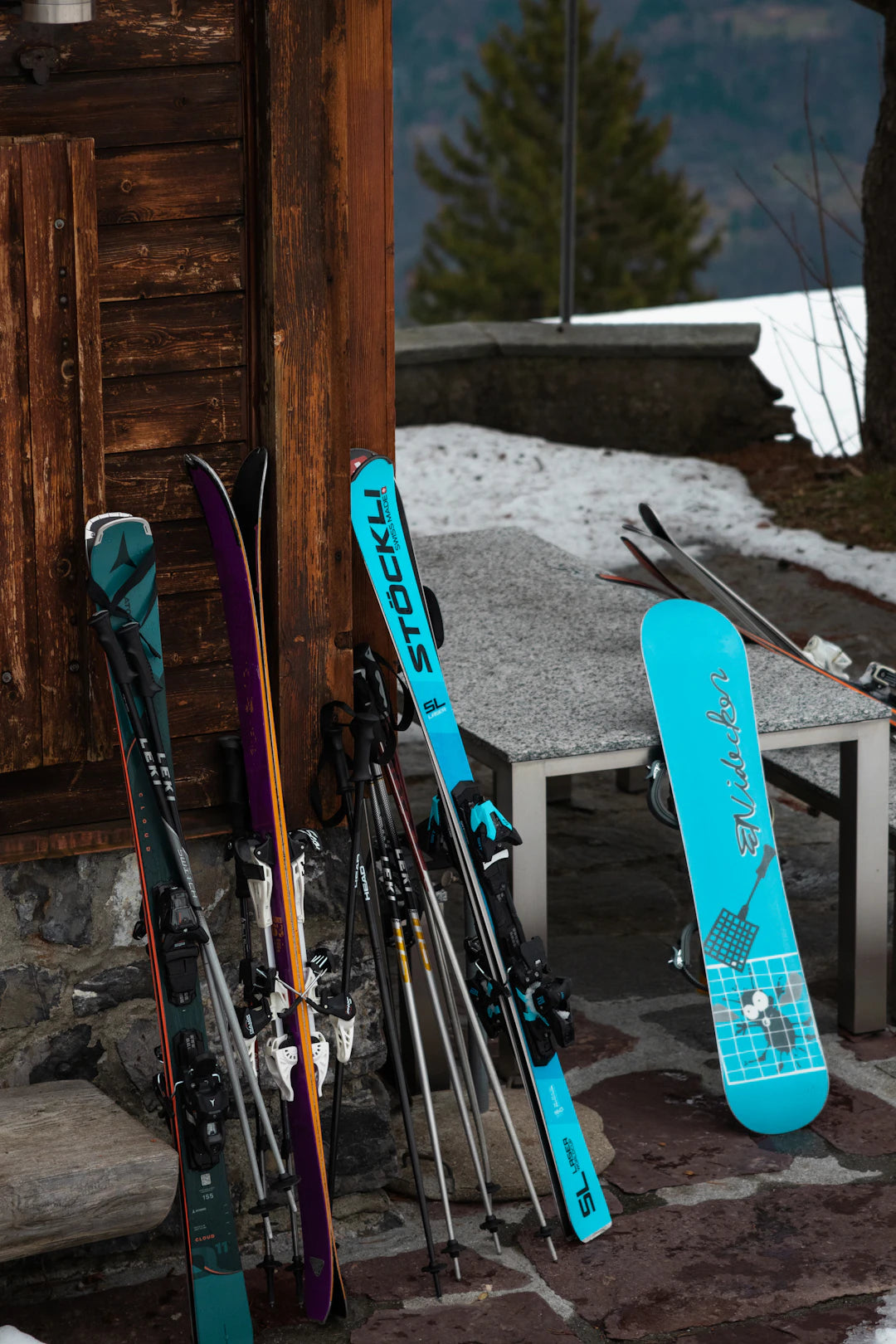 Efficient Ski and Snowboard Racks for Garage Storage