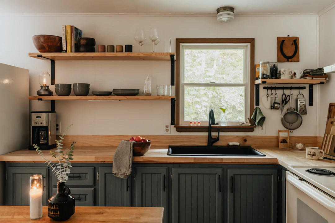 Maximize Your Kitchen Efficiency with Smart Organizing Tips