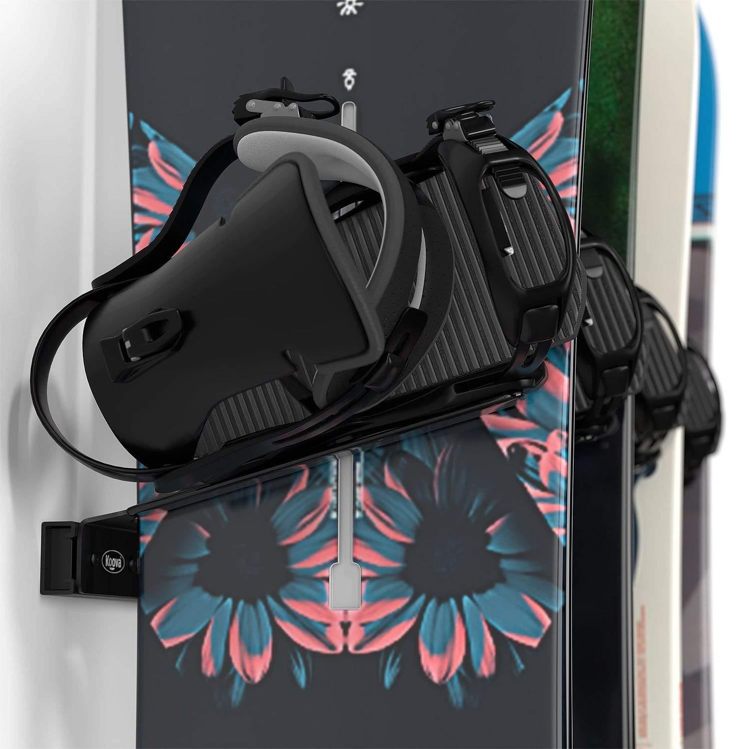 Wall mounted snowboard holder for up to 4 snowboards - store snowboards safely